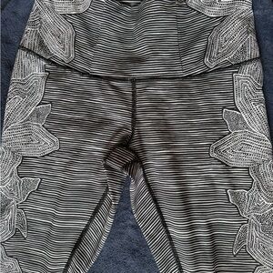 Lululemon Athletica Black and White Patterned Leggings